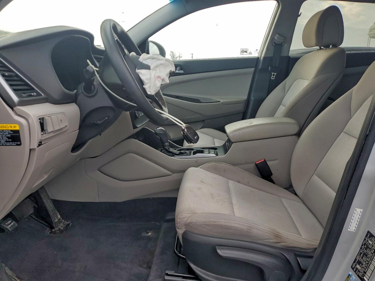 2016 HYUNDAI TUCSON SE photo 7