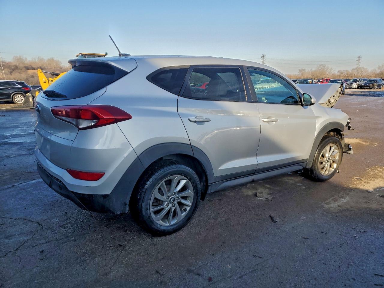 2016 HYUNDAI TUCSON SE photo 3