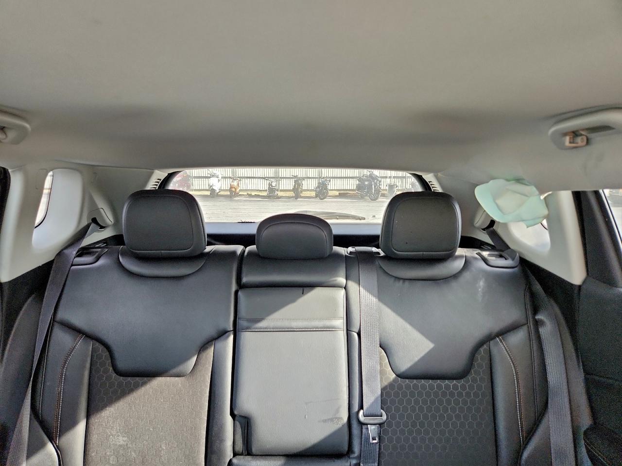 2017 JEEP COMPASS LATITUDE photo 10