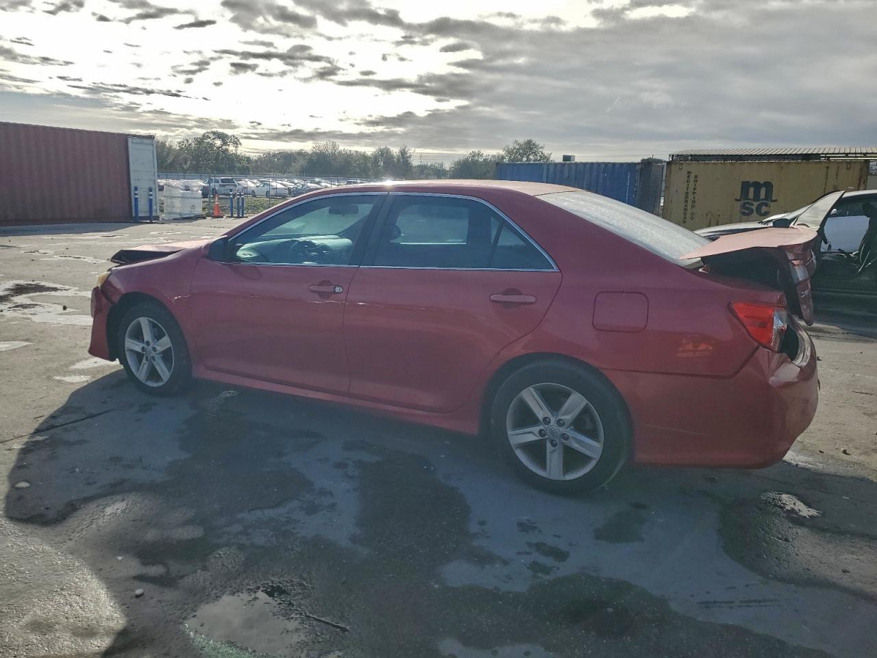 2014 TOYOTA CAMRY L photo 2