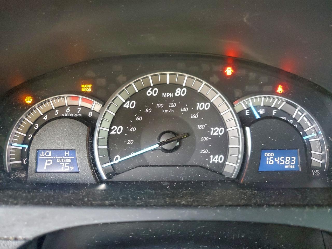 2014 TOYOTA CAMRY L photo 9