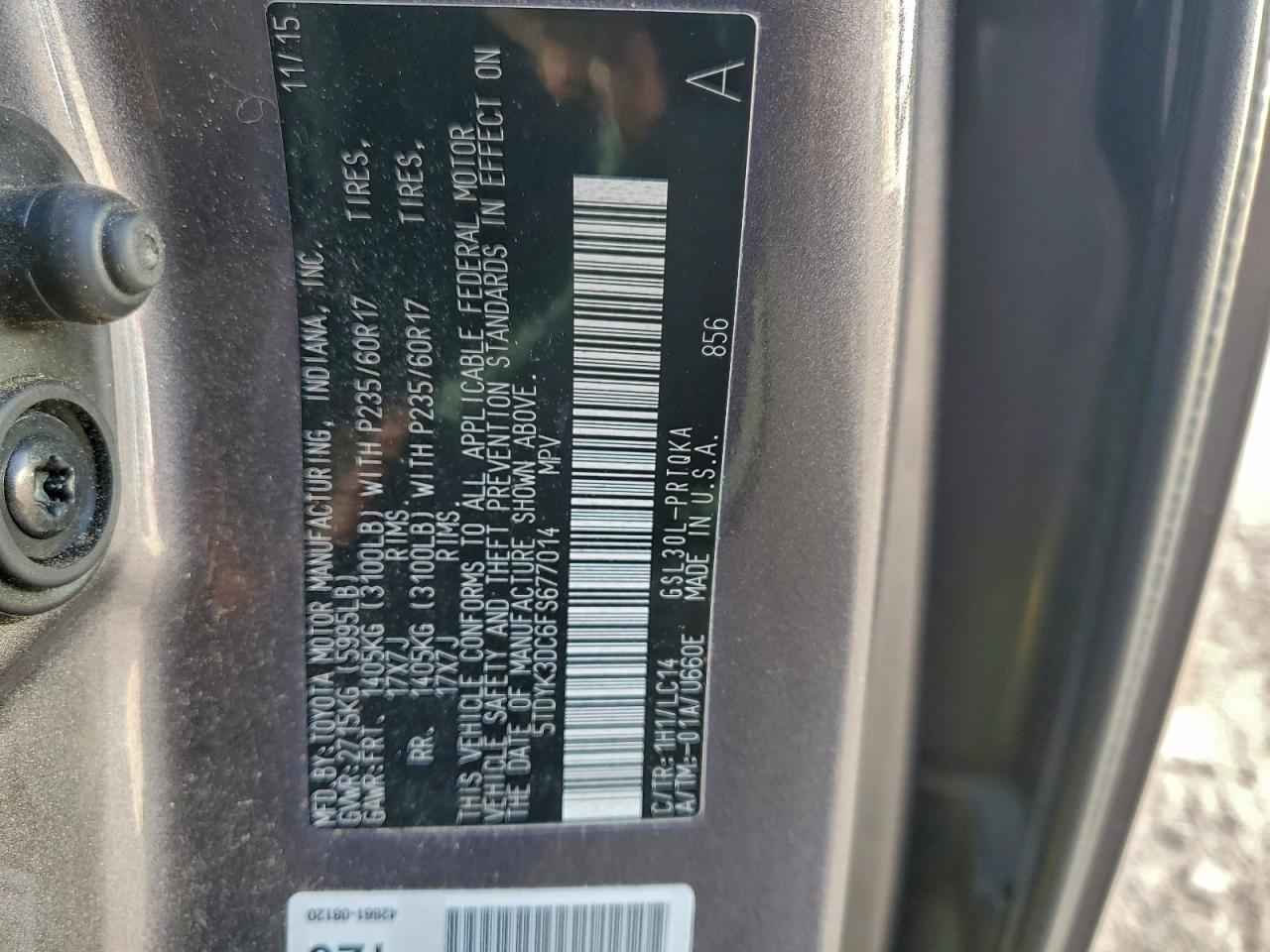 2015 TOYOTA SIENNA XLE photo 13