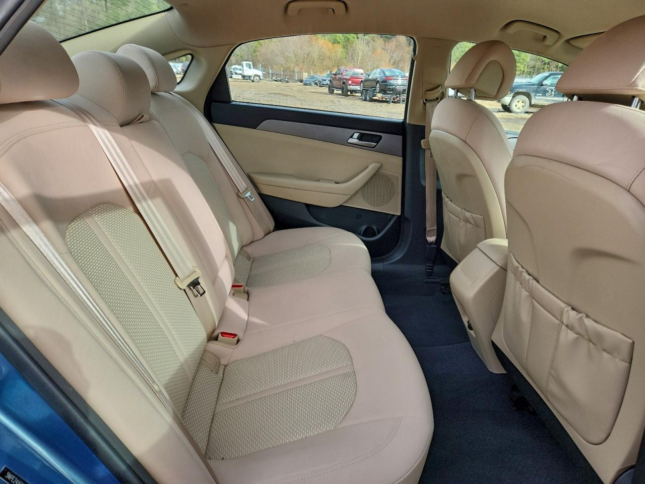 2015 HYUNDAI SONATA SE photo 10