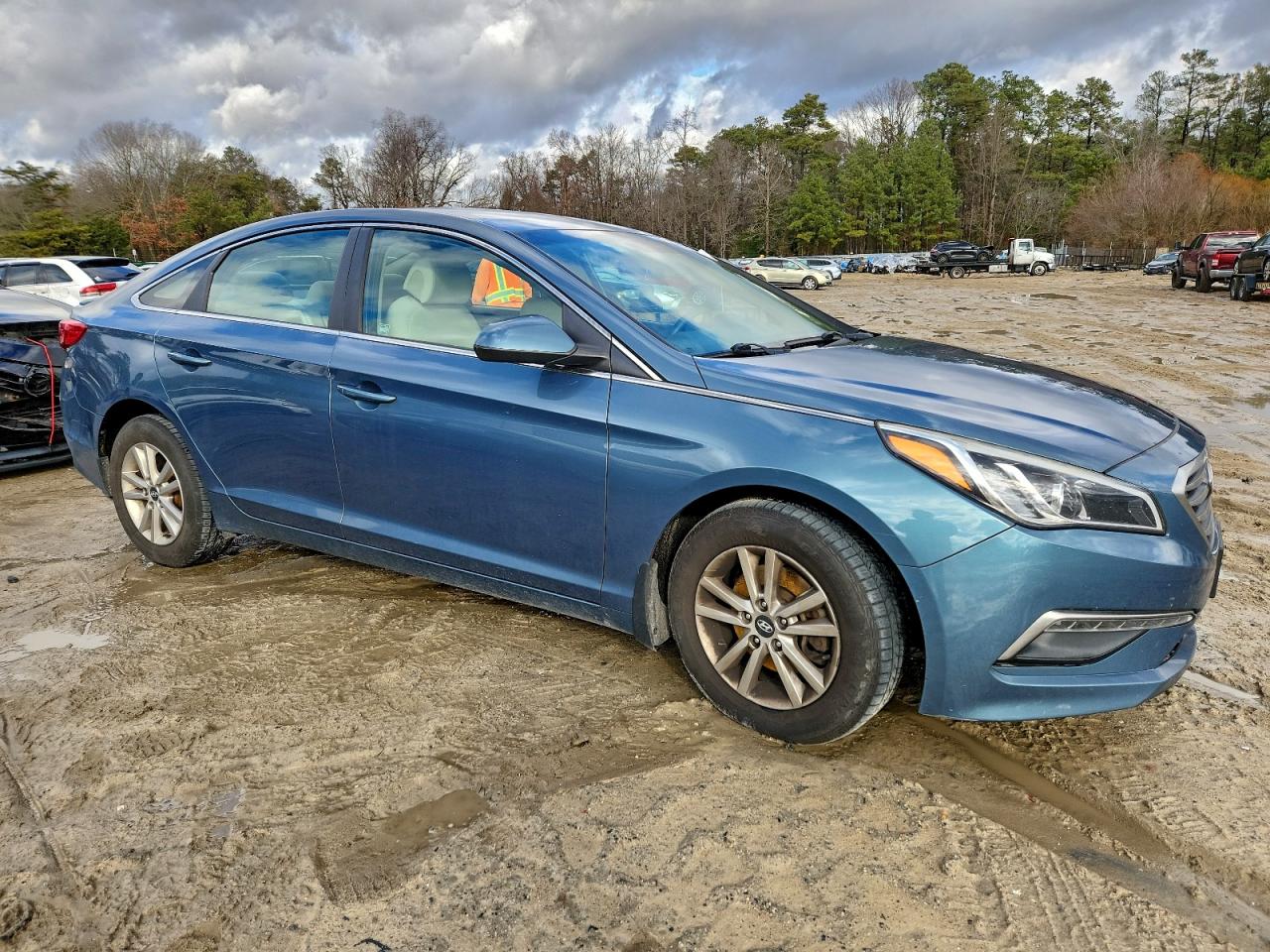 2015 HYUNDAI SONATA SE photo 4