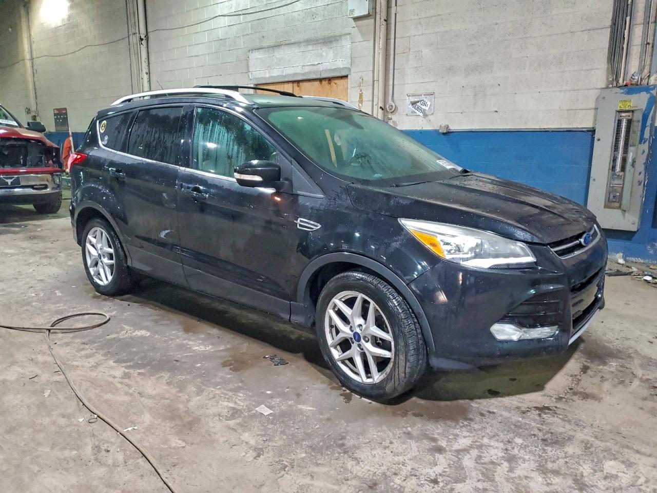 2015 FORD ESCAPE TITANIUM photo 4