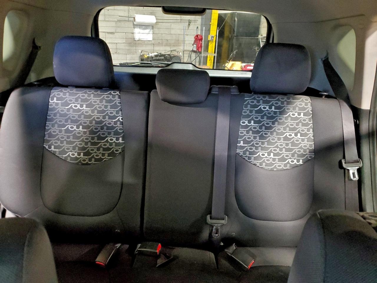 2011 KIA SOUL + photo 10
