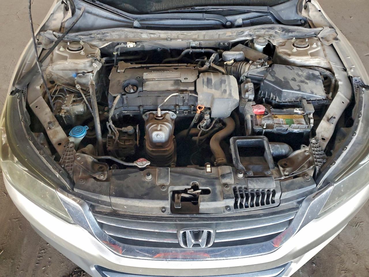 2013 HONDA ACCORD LX photo 11