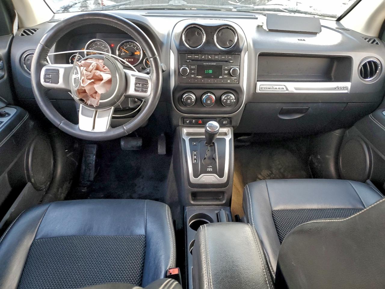 2017 JEEP COMPASS LATITUDE photo 8