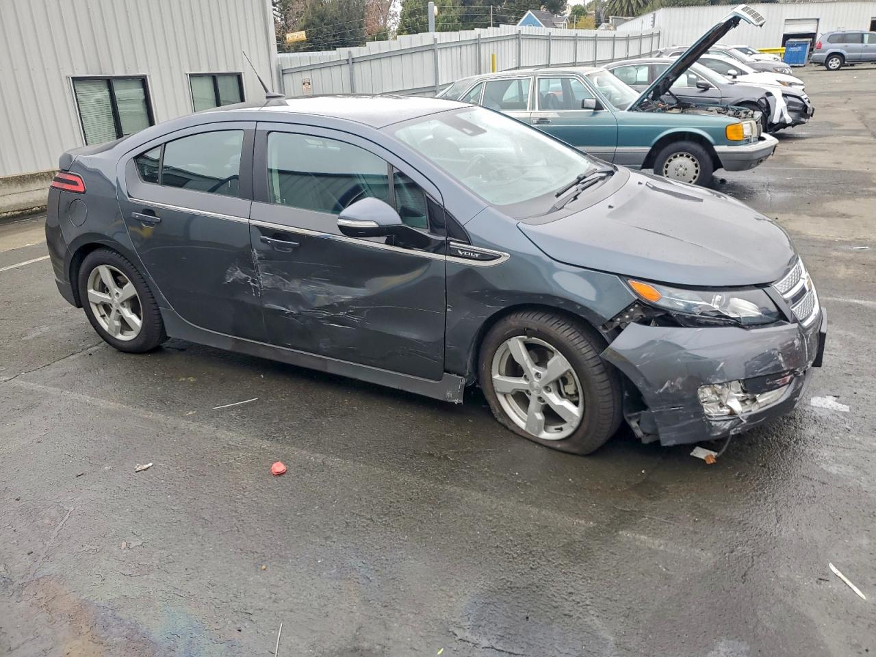 2013 CHEVROLET VOLT photo 4
