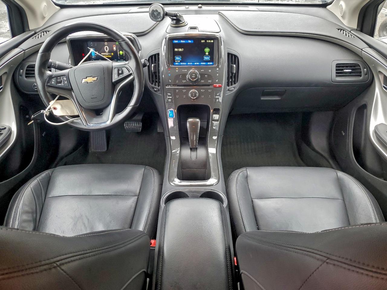 2013 CHEVROLET VOLT photo 8