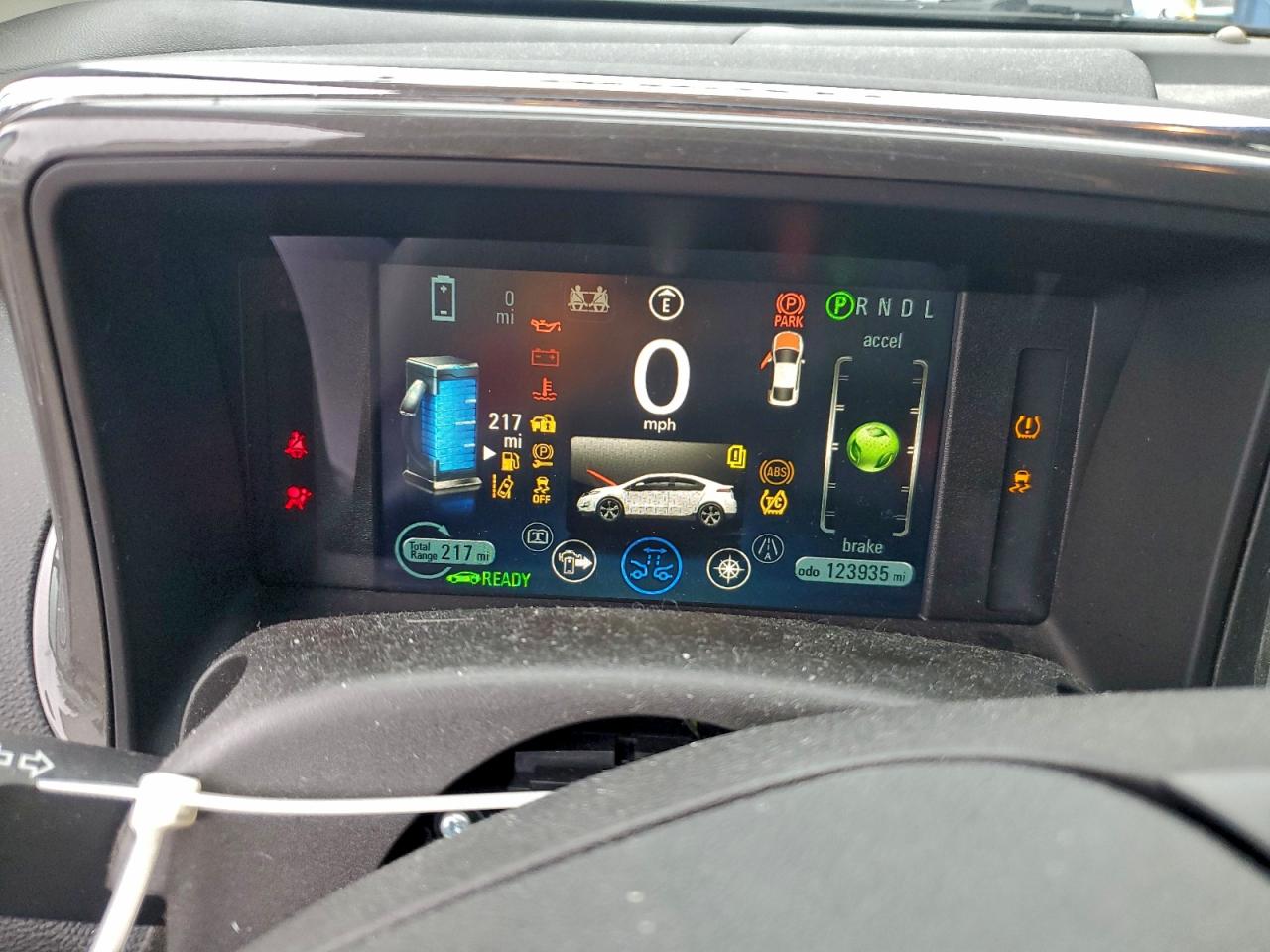 2013 CHEVROLET VOLT photo 9