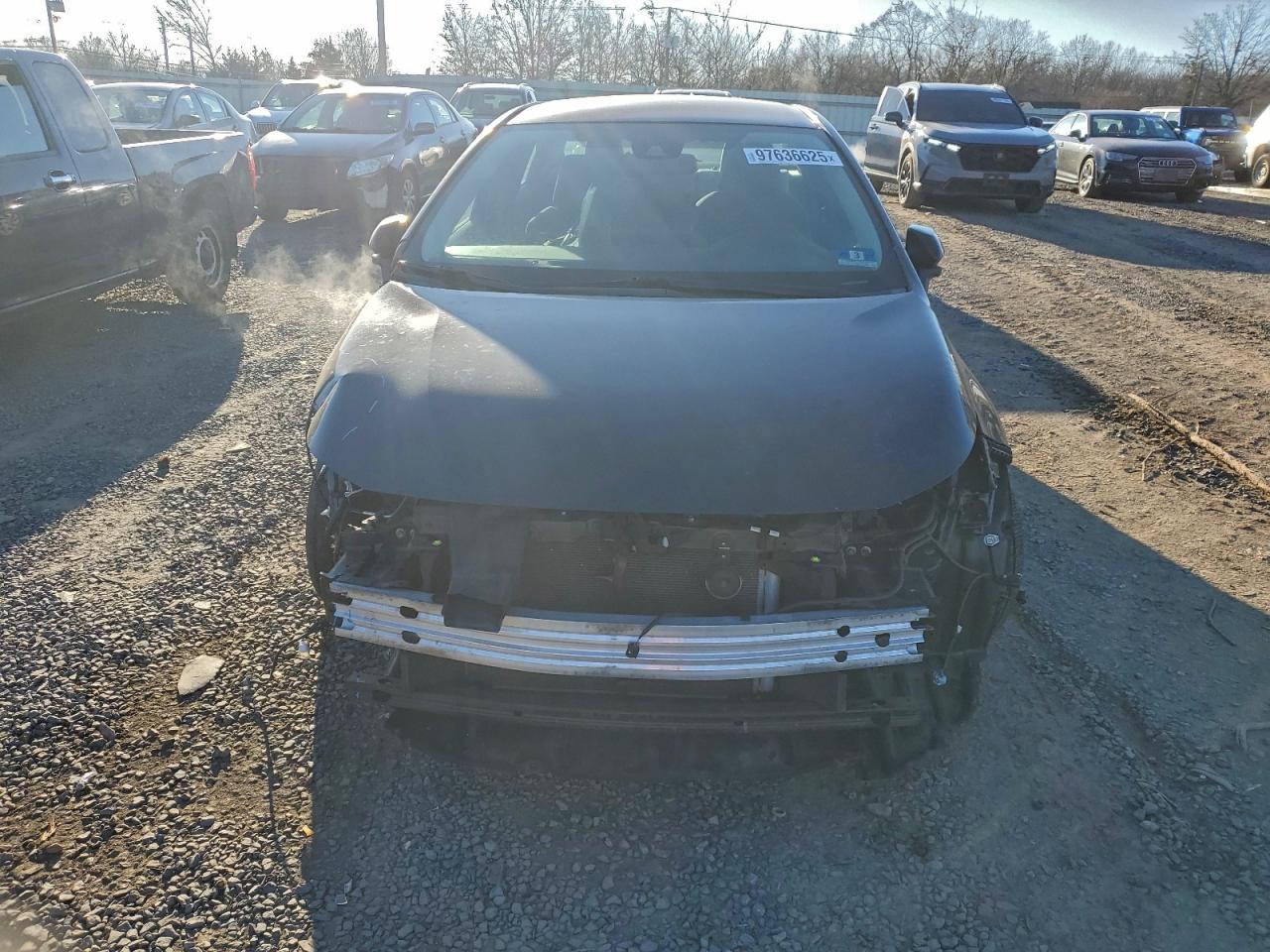2020 TOYOTA COROLLA LE photo 9