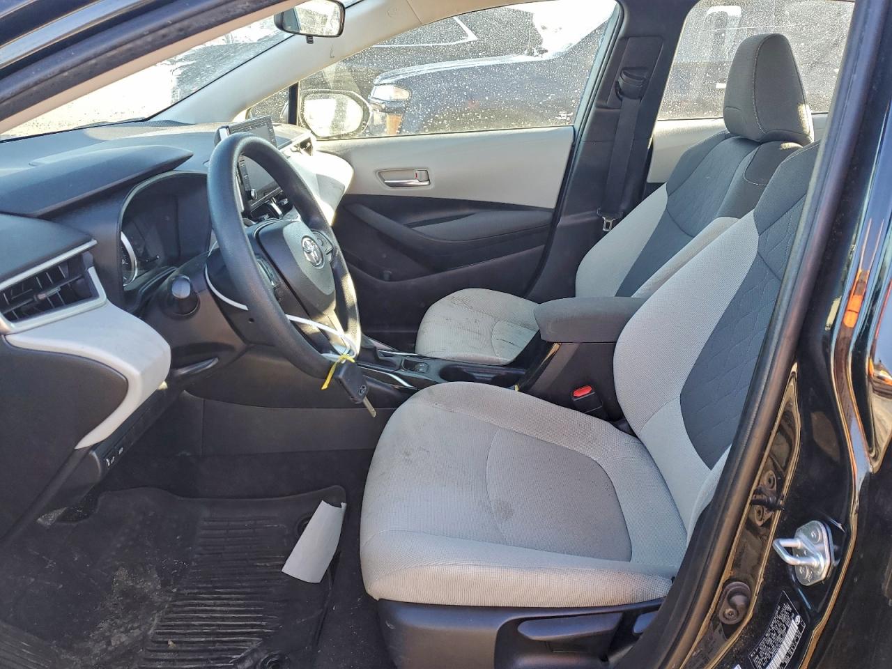 2020 TOYOTA COROLLA LE photo 13