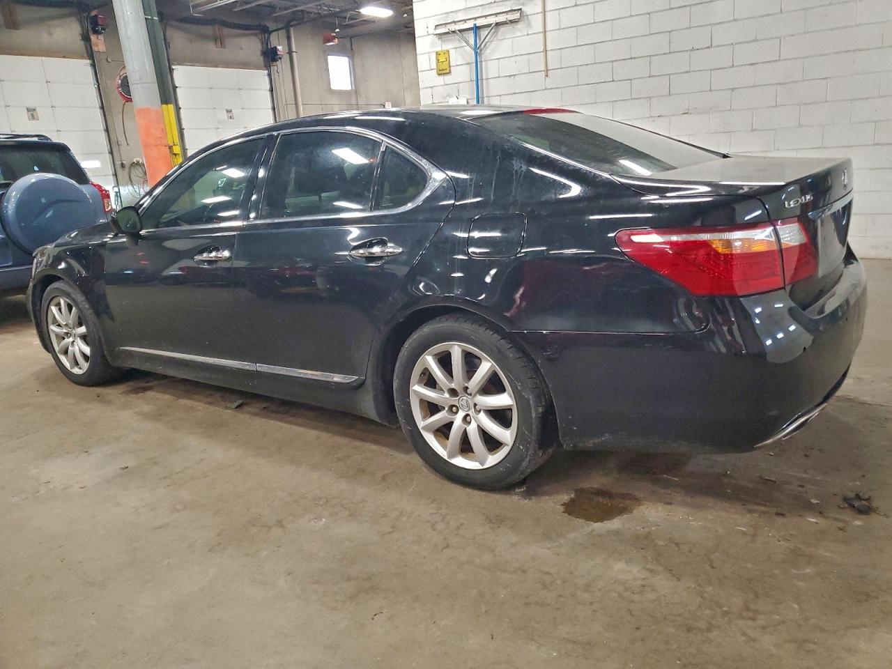 2008 LEXUS LS 460 photo 2