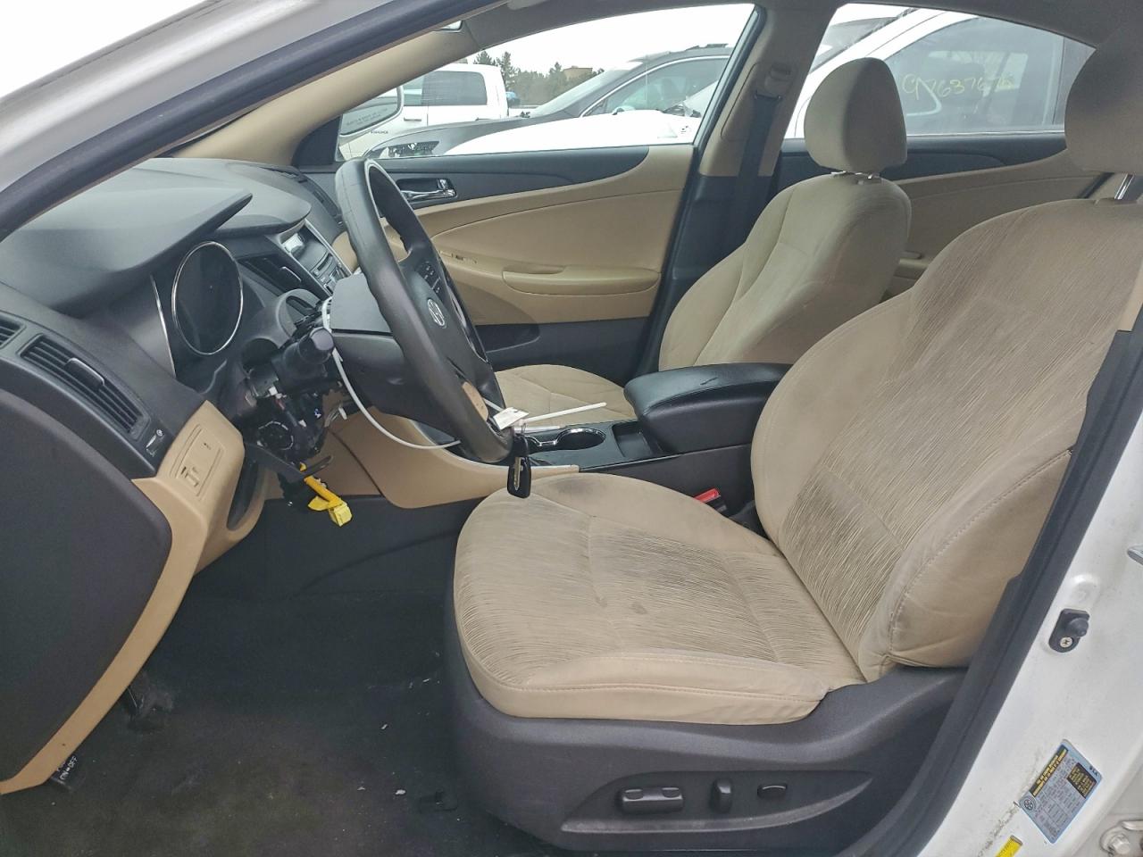 2011 HYUNDAI SONATA GLS photo 7
