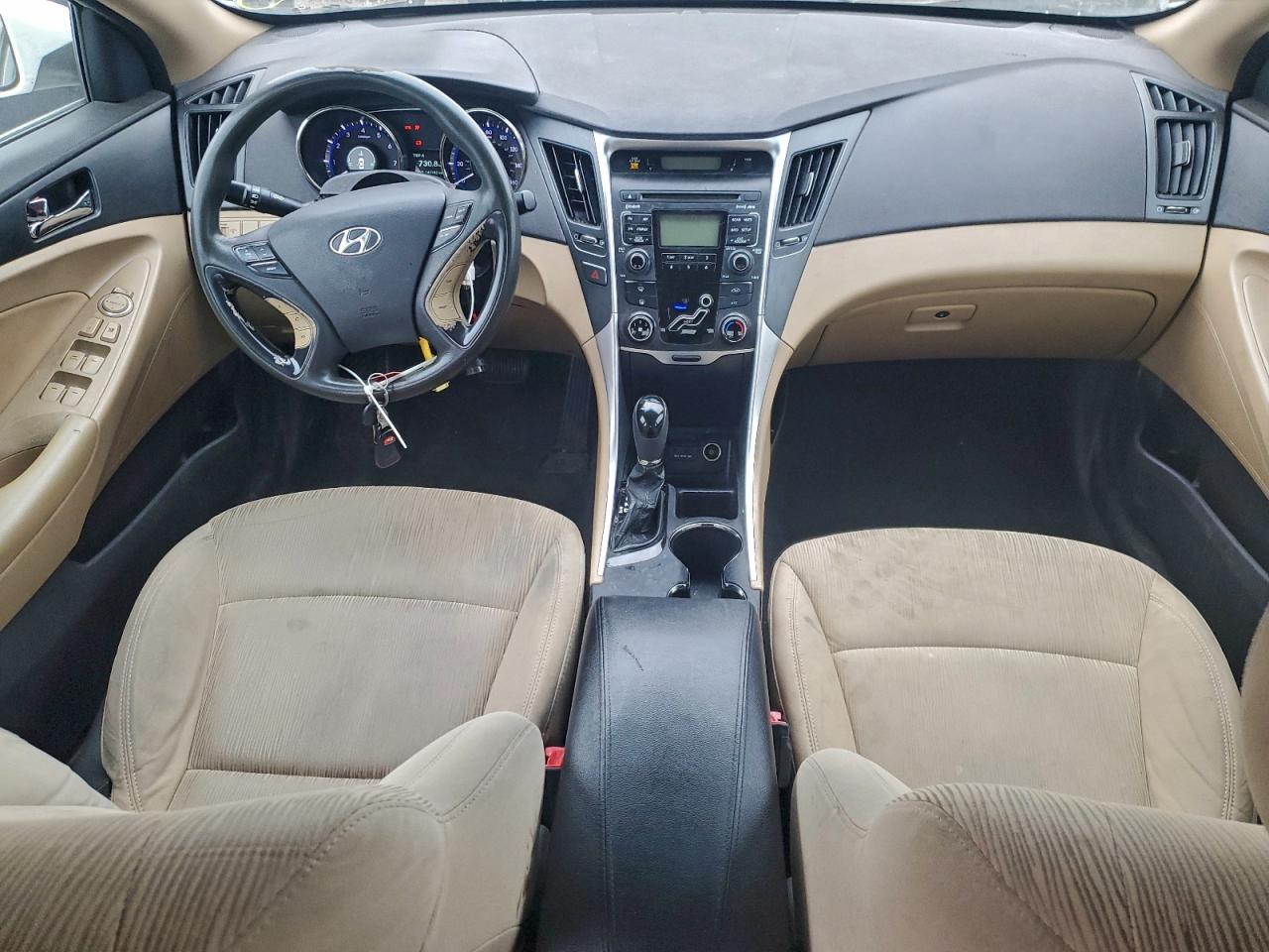 2011 HYUNDAI SONATA GLS photo 8
