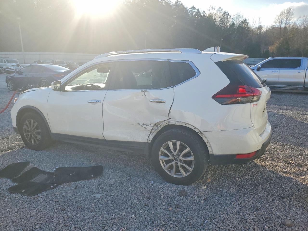2020 NISSAN ROGUE S photo 2