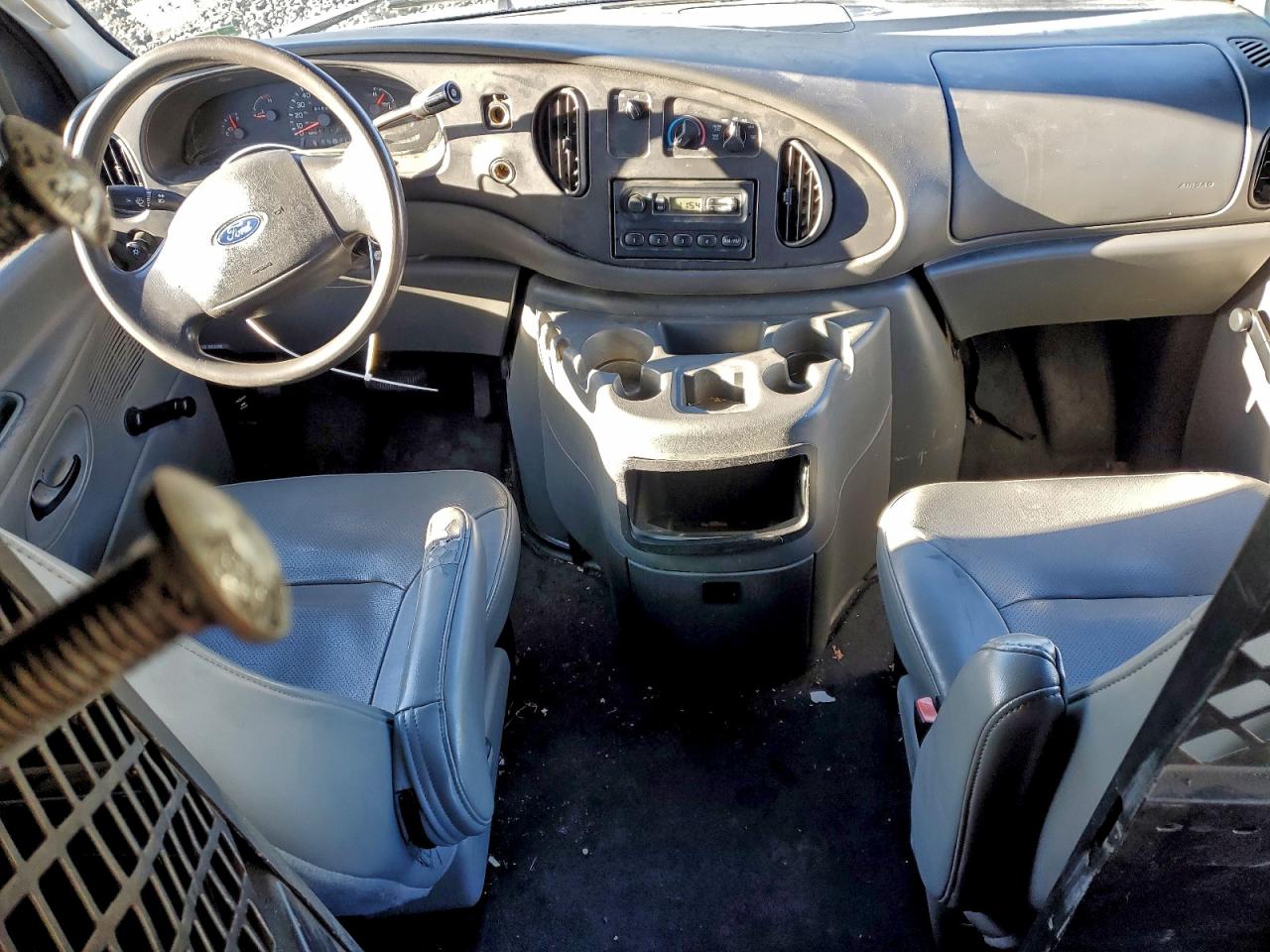 2003 FORD E250 DELIVERY VAN photo 8