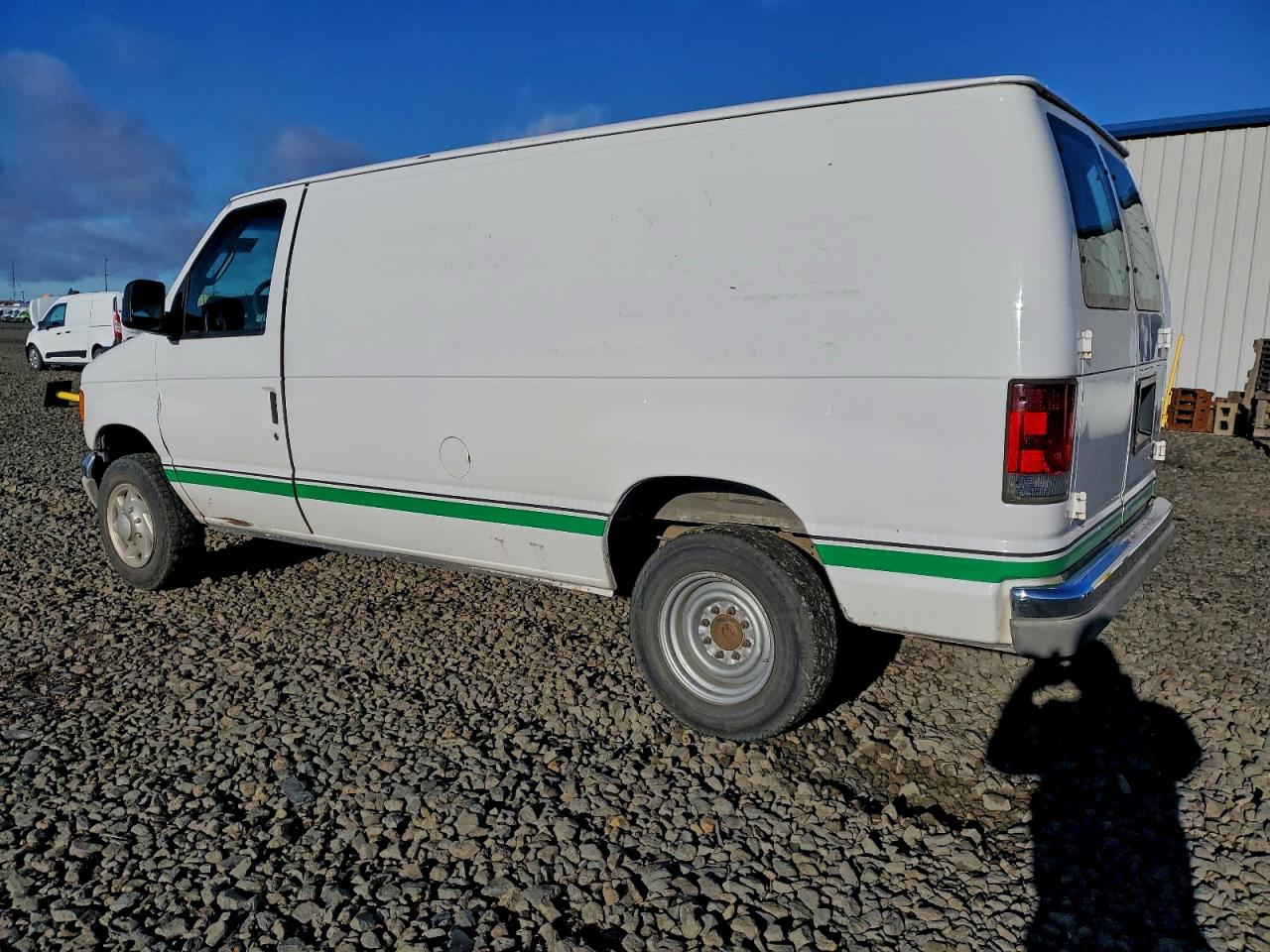 2003 FORD E250 DELIVERY VAN photo 2