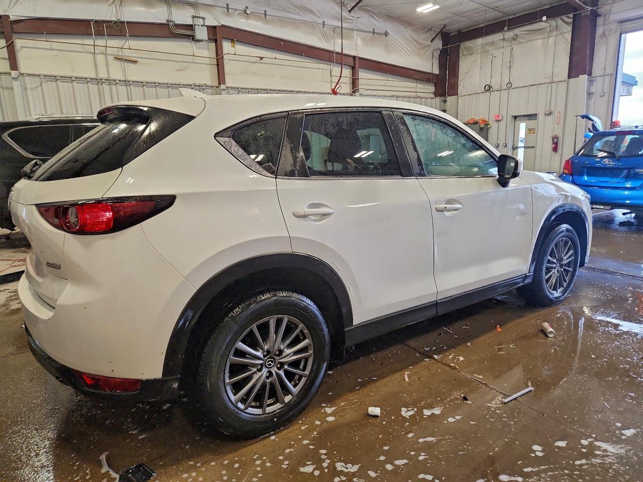 2017 MAZDA CX-5 TOURING photo 3