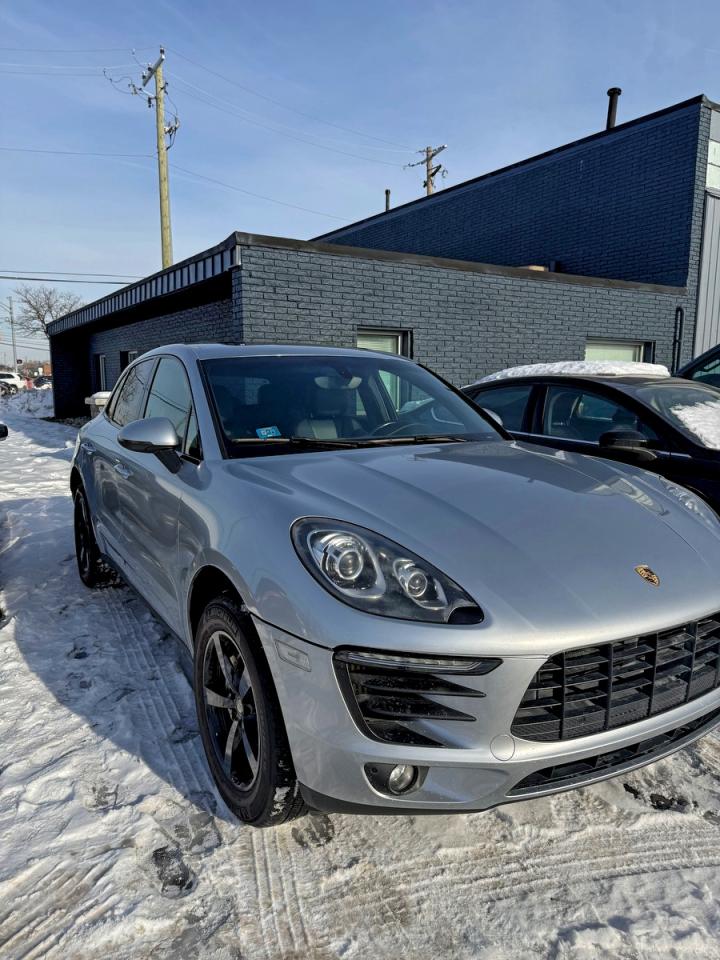 2016 PORSCHE MACAN S — MINOR DENT/SCRATCHES damage — photo 1