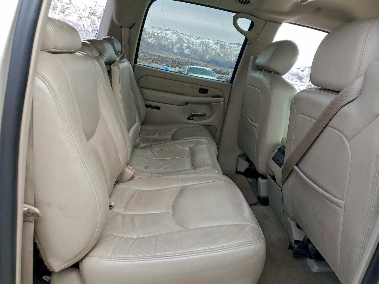 2005 CADILLAC ESCALADE ESV photo 19