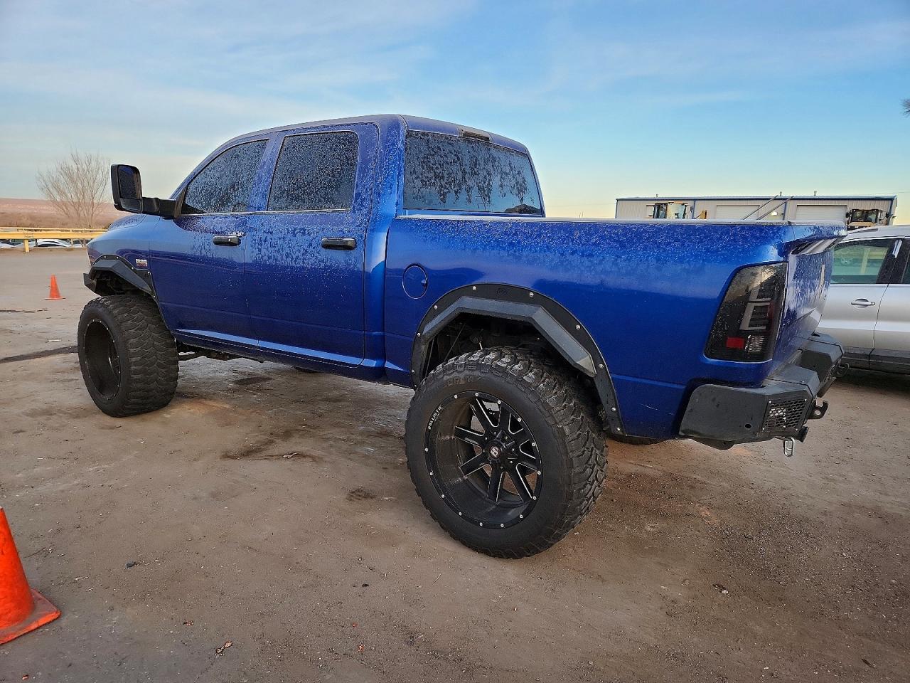 2017 RAM 1500 ST photo 2