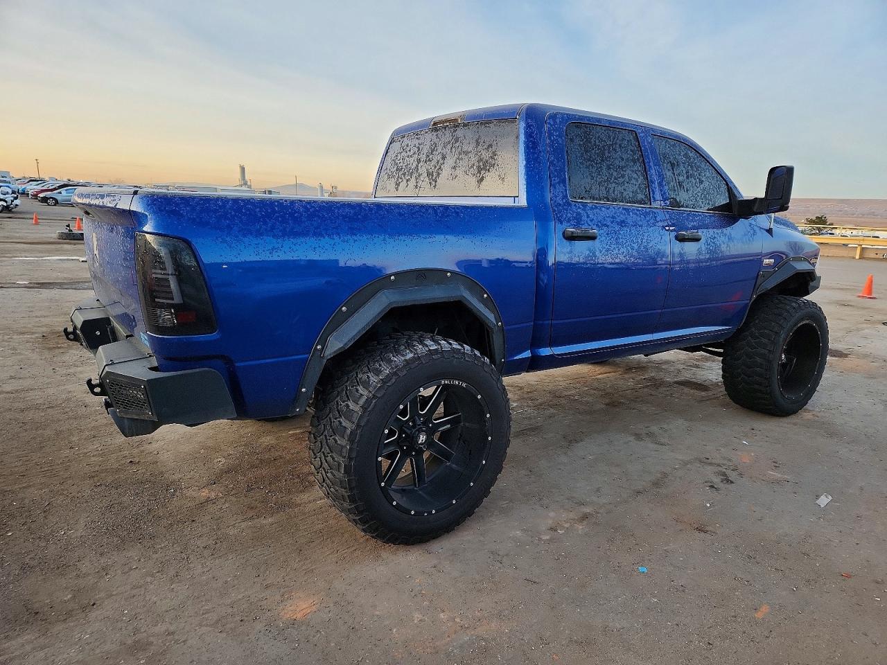 2017 RAM 1500 ST photo 3