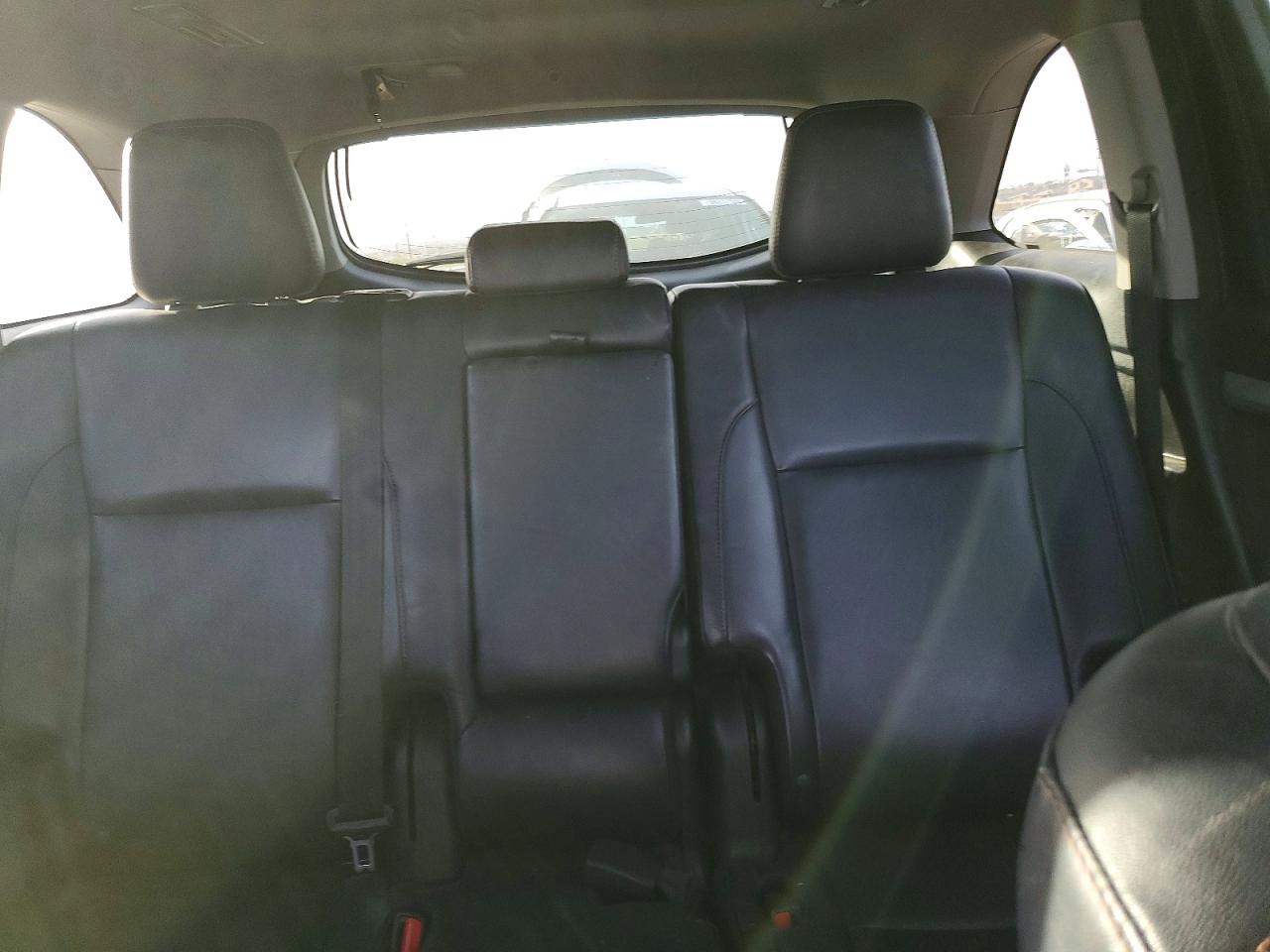 2016 TOYOTA HIGHLANDER XLE photo 10