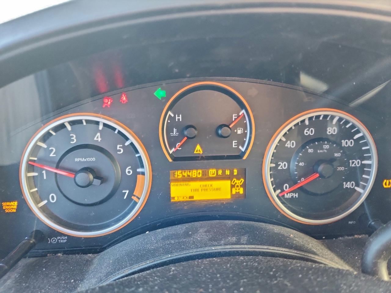 2011 NISSAN TITAN S photo 9
