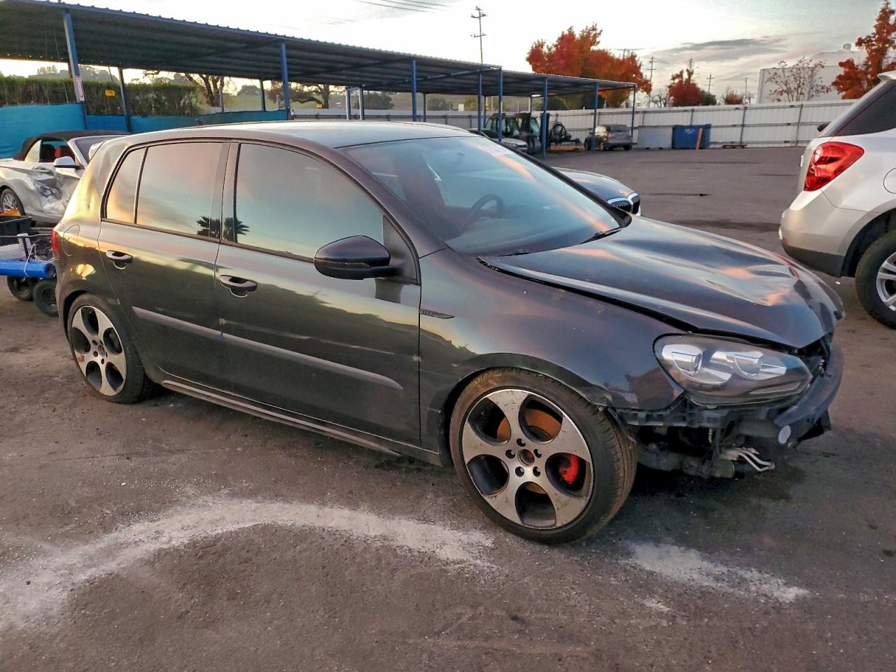 2011 VOLKSWAGEN GTI photo 10