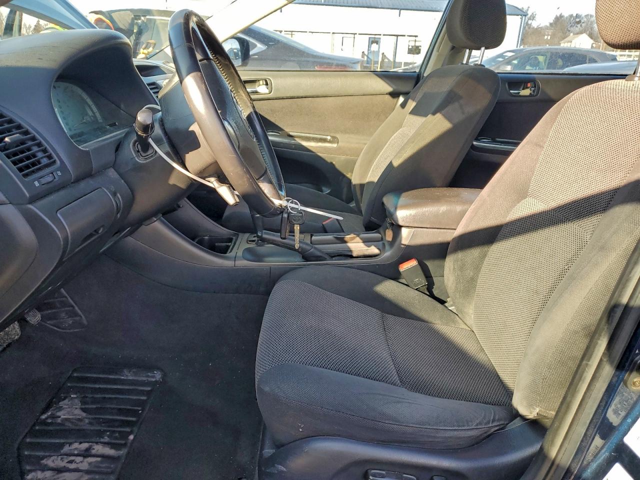 2003 TOYOTA CAMRY LE photo 7