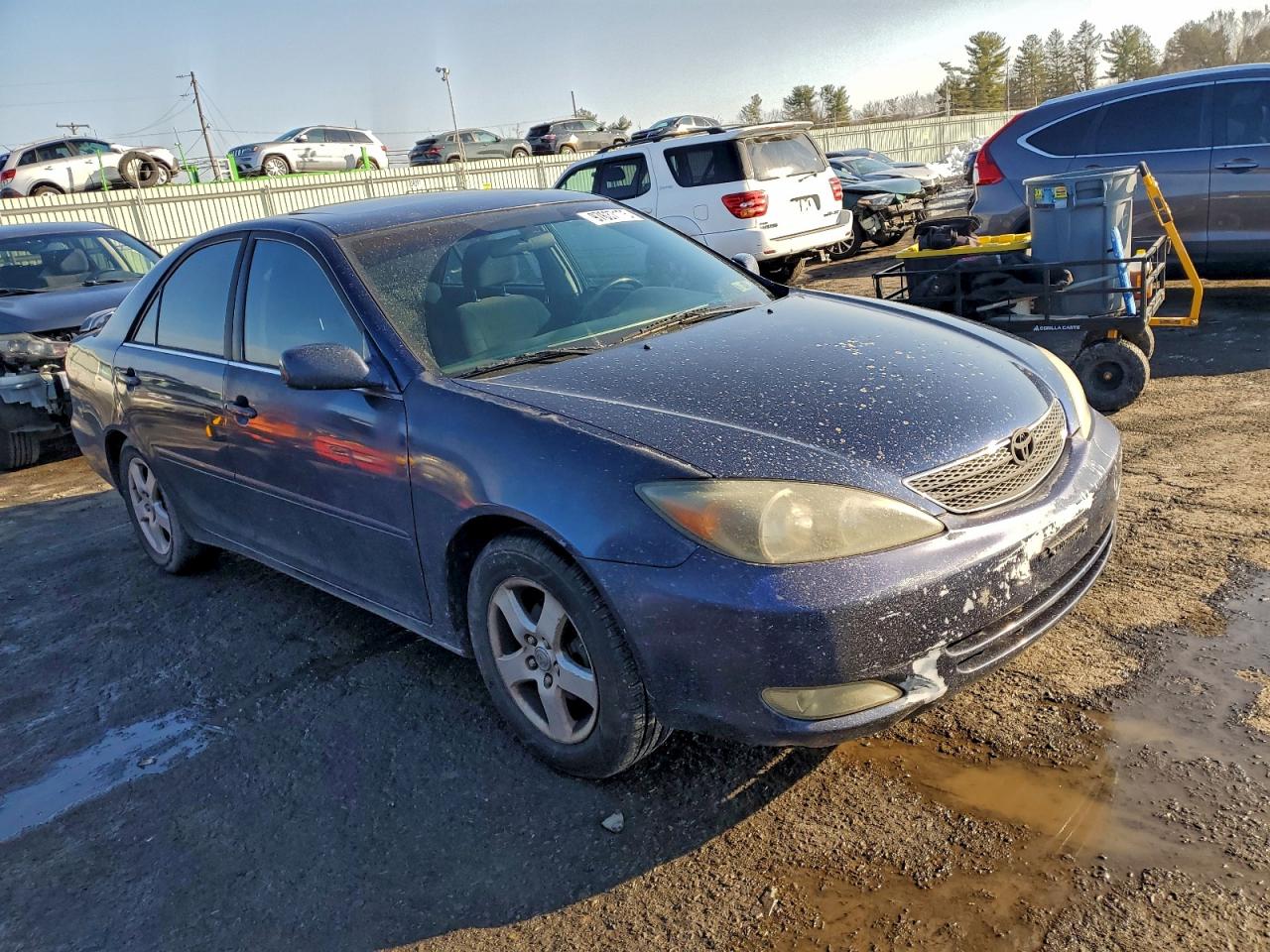 2003 TOYOTA CAMRY LE photo 4