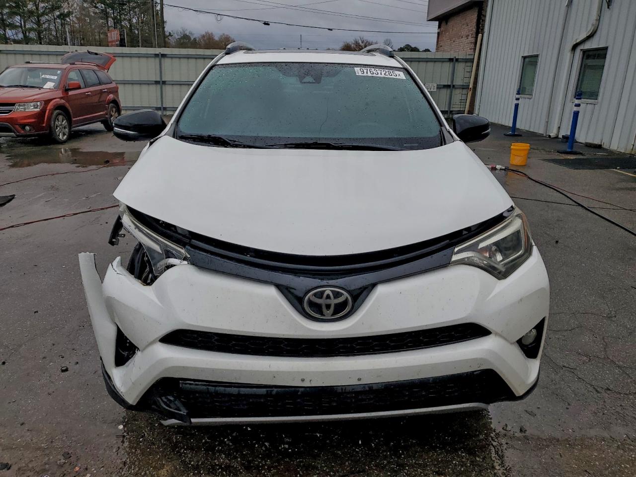2017 TOYOTA RAV4 SE photo 5