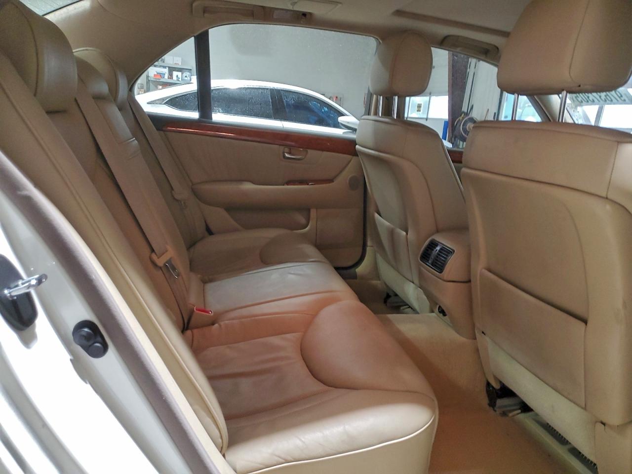 2006 LEXUS LS 430 photo 10