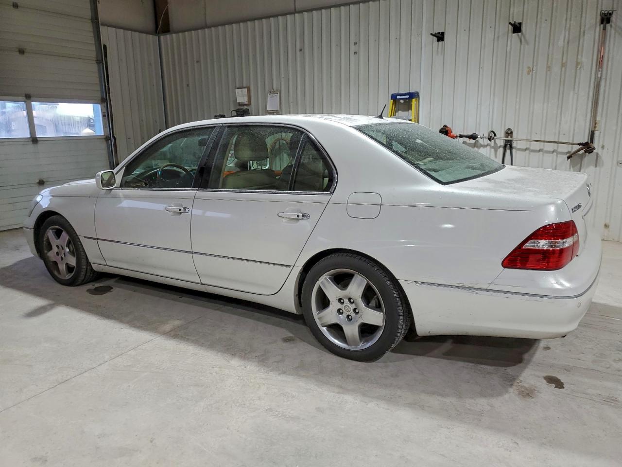 2006 LEXUS LS 430 photo 2