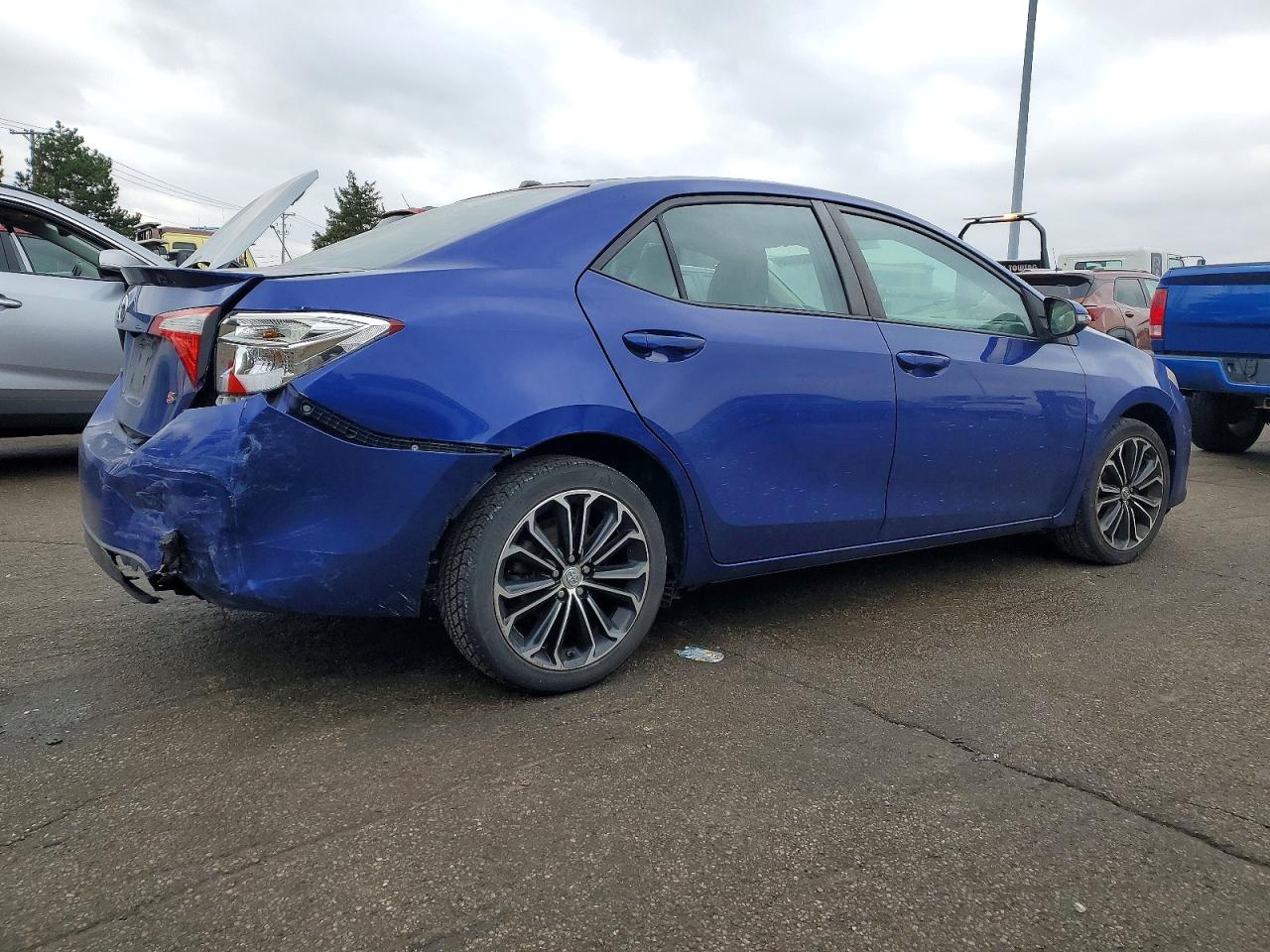 2015 TOYOTA COROLLA L photo 5