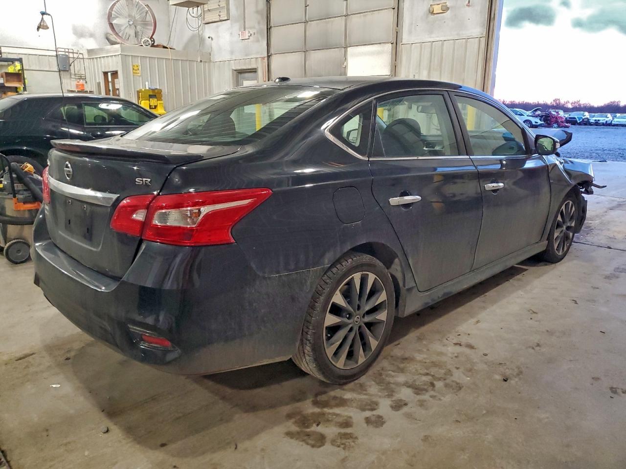 2019 NISSAN SENTRA S photo 3