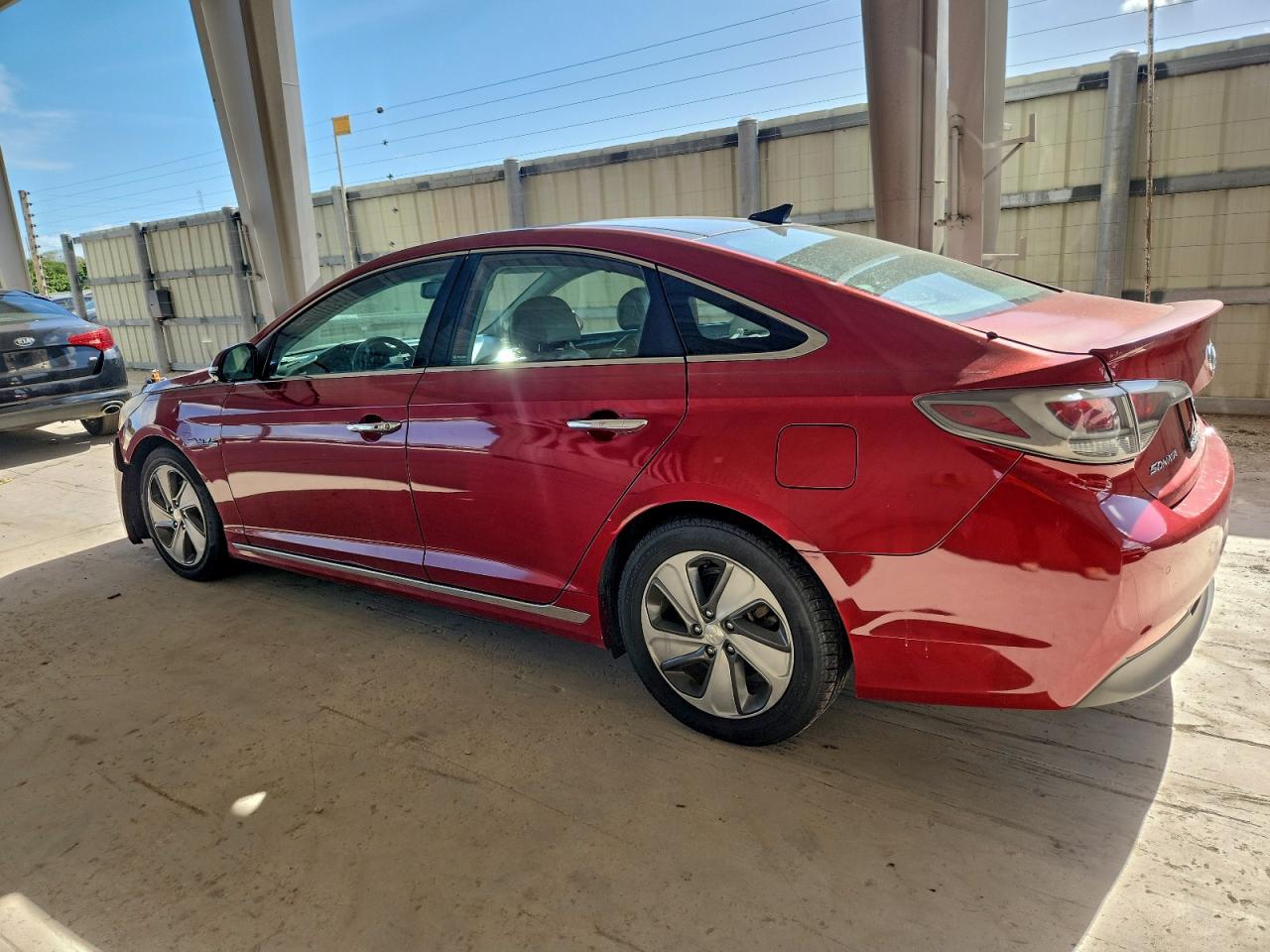 2016 HYUNDAI SONATA HYBRID photo 2