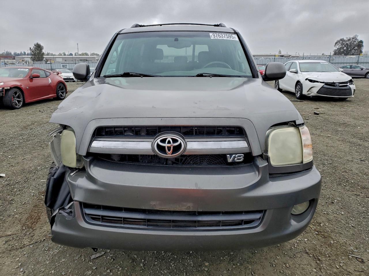 2005 TOYOTA SEQUOIA LIMITED photo 5