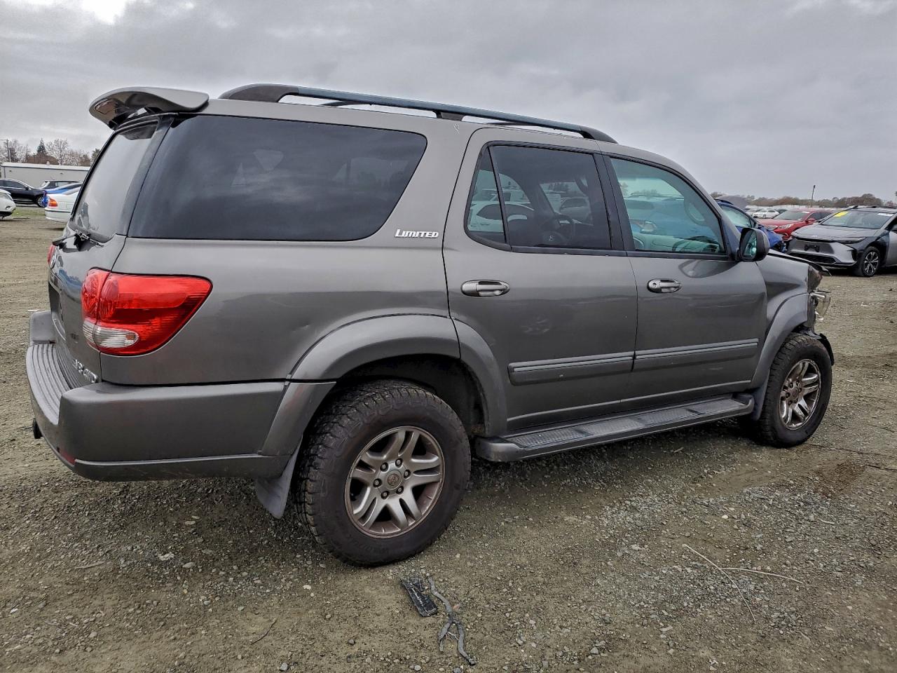 2005 TOYOTA SEQUOIA LIMITED photo 3