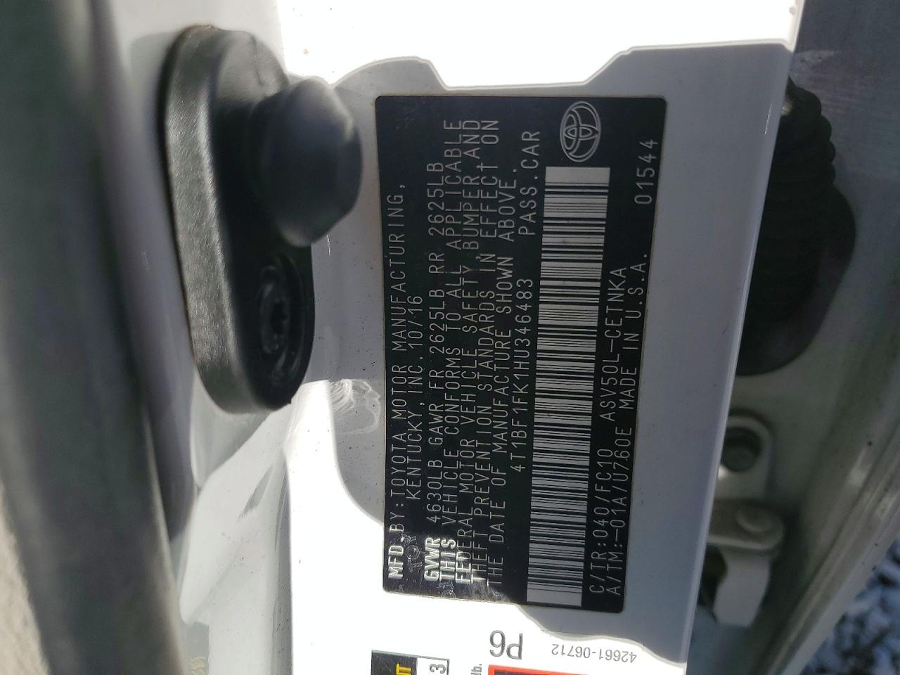 2017 TOYOTA CAMRY LE photo 13