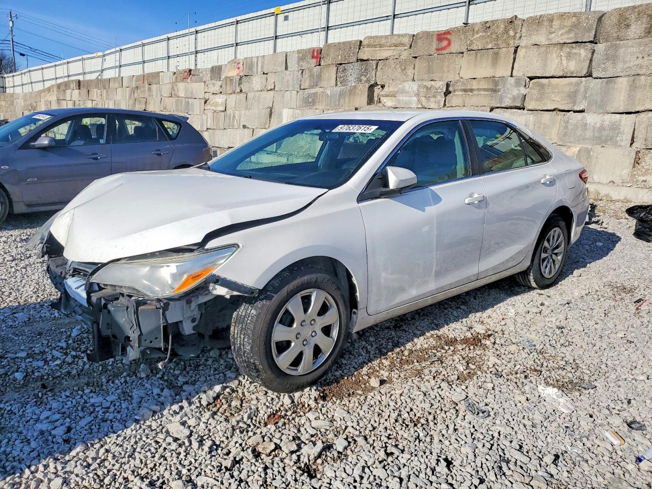 2017 TOYOTA CAMRY