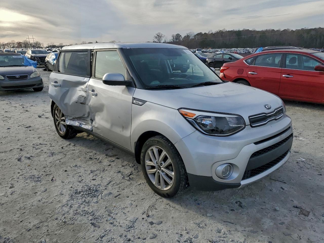 2017 KIA SOUL + photo 4