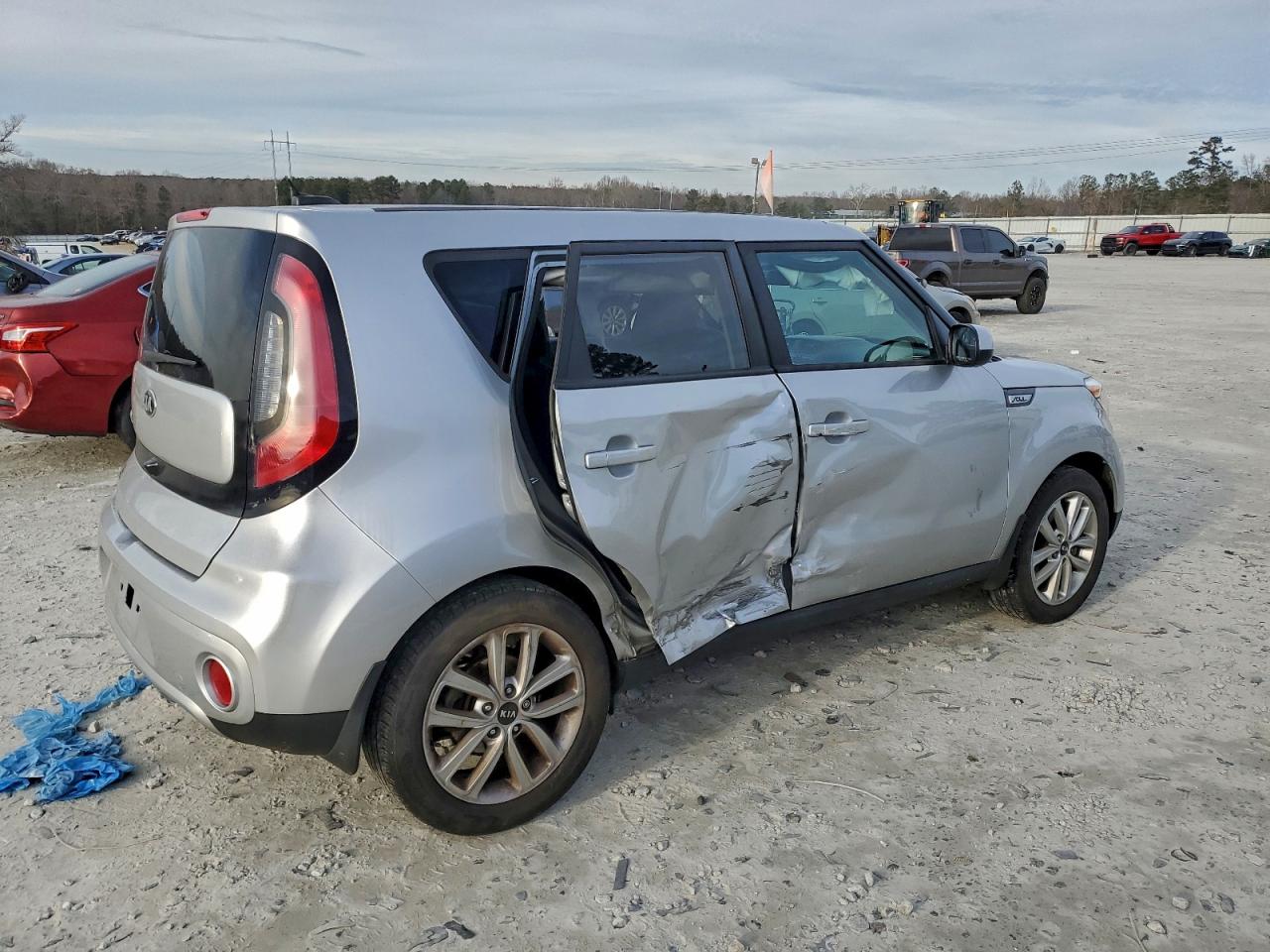 2017 KIA SOUL + photo 3