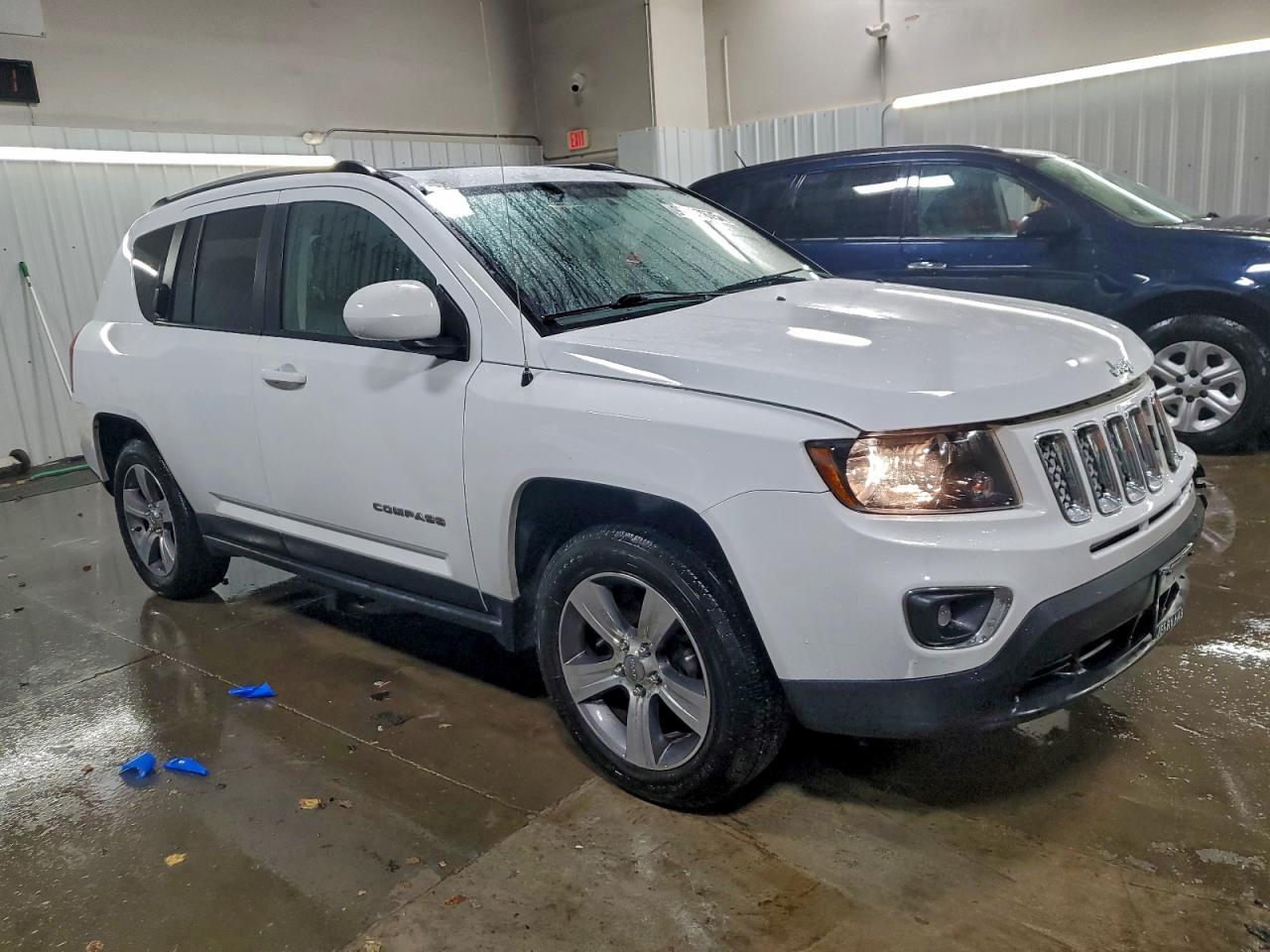 2016 JEEP COMPASS LATITUDE photo 4