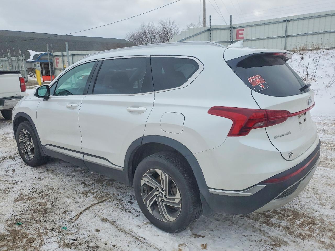 2022 HYUNDAI SANTA FE SEL photo 2