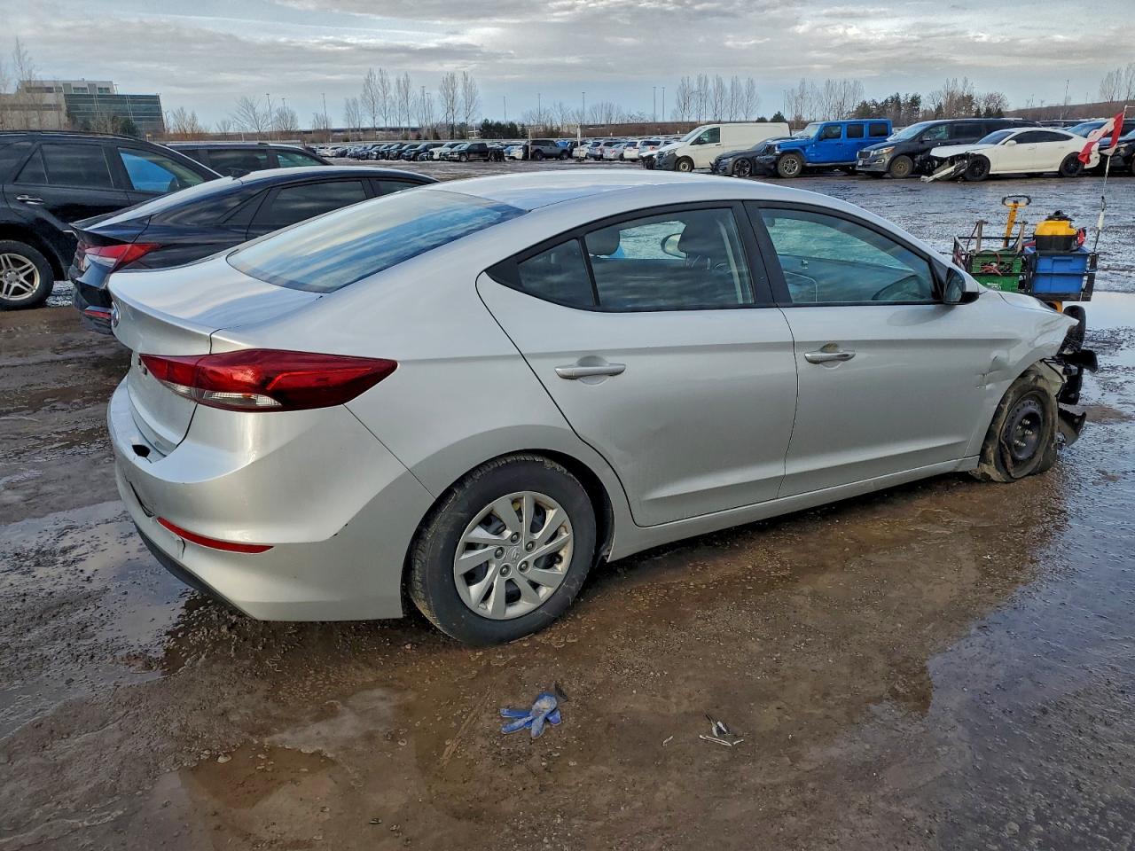 2018 HYUNDAI ELANTRA SE photo 3