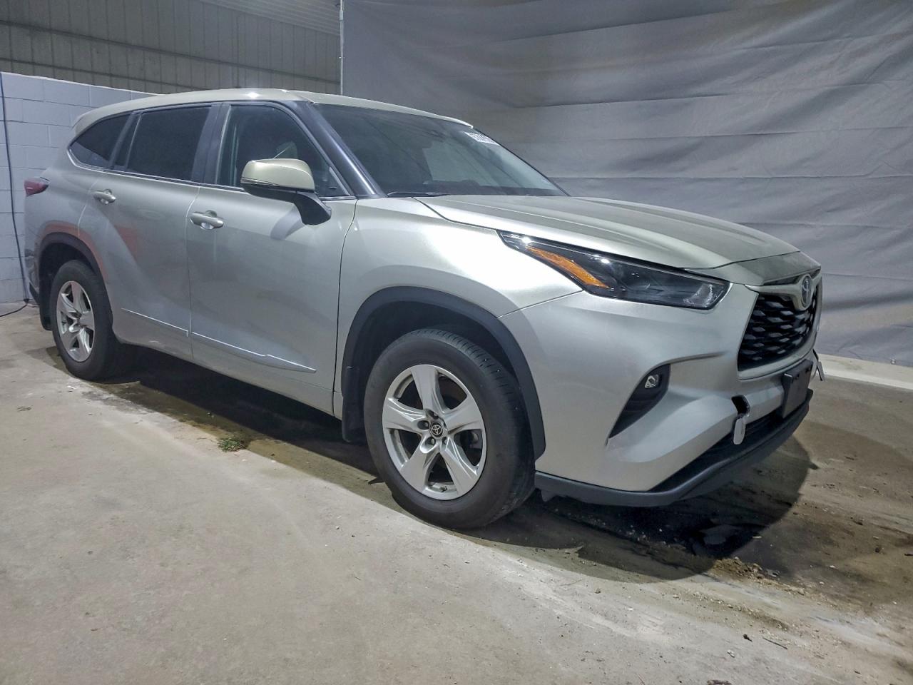 2022 TOYOTA HIGHLANDER L photo 4