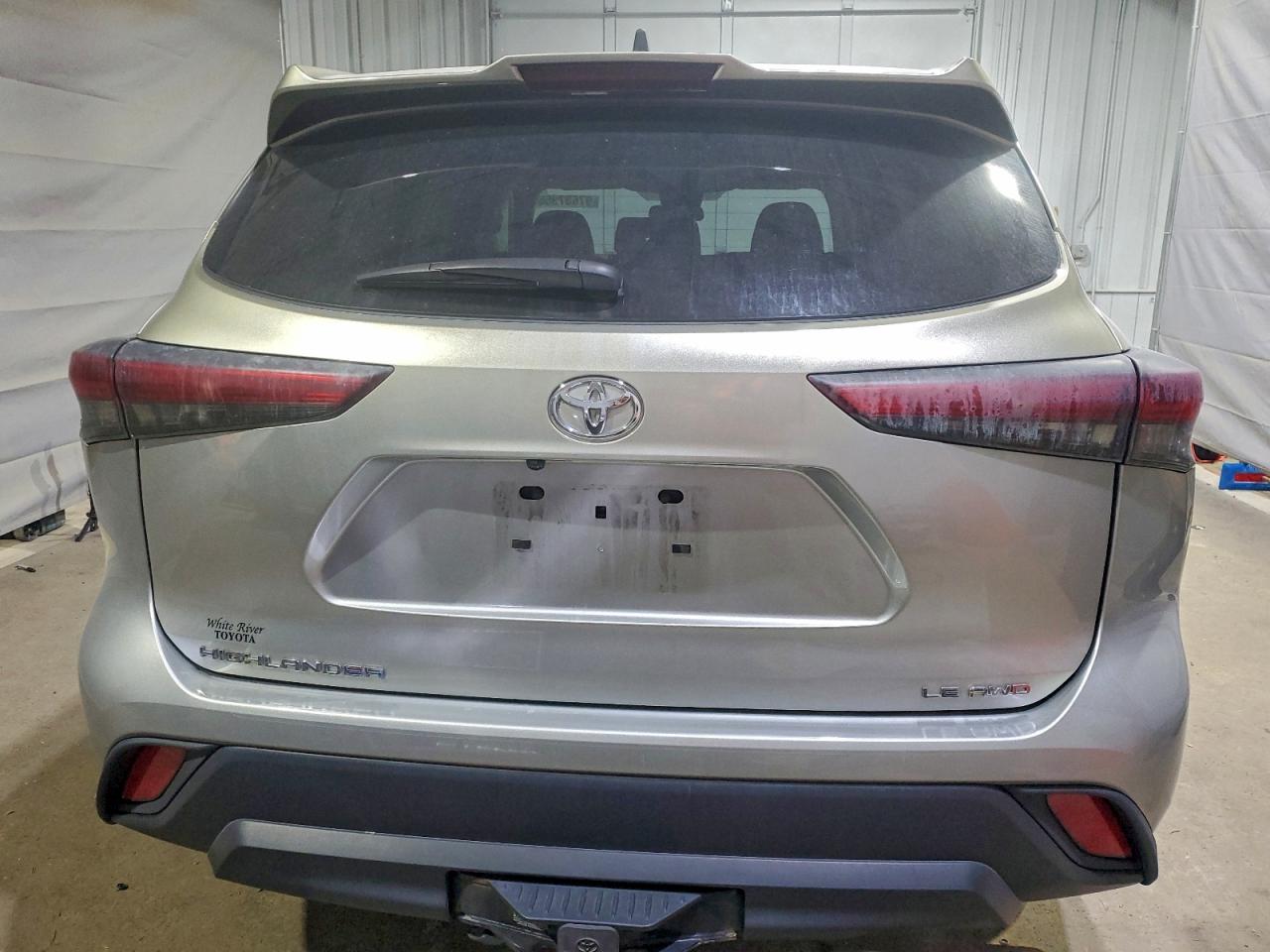 2022 TOYOTA HIGHLANDER L photo 6